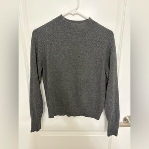 Everlane Cashmere Mock Neck sweater